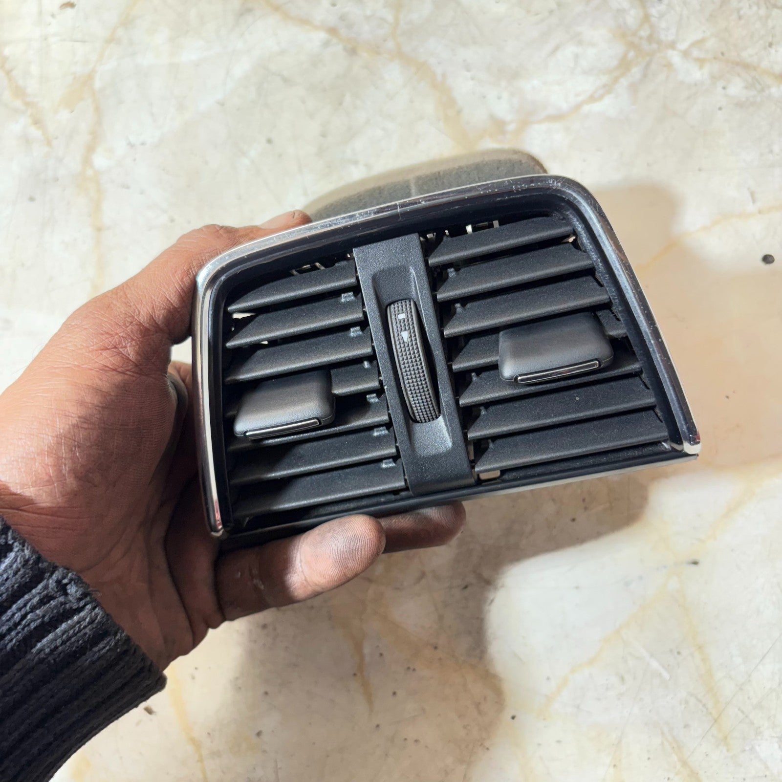 Skoda Octavia Mk3 2013-2020 Rear Centre Console Air Vent Grille 5E0819203B
