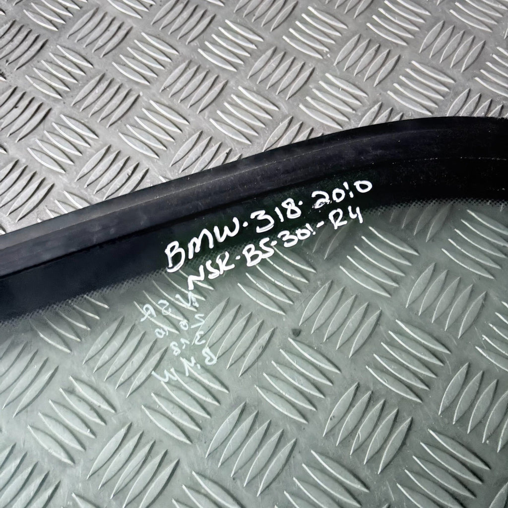 BMW 3 Series E90 318 Rear Left NSR Quarter Window Glass Fixed Door Saloon 04-11