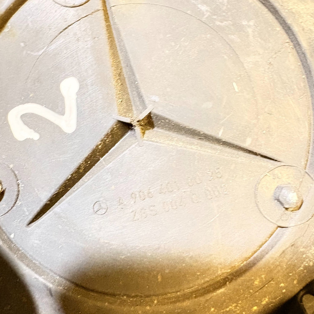 Mercedes Sprinter Centre Wheel Trim Hub Cap Cover A9064010025