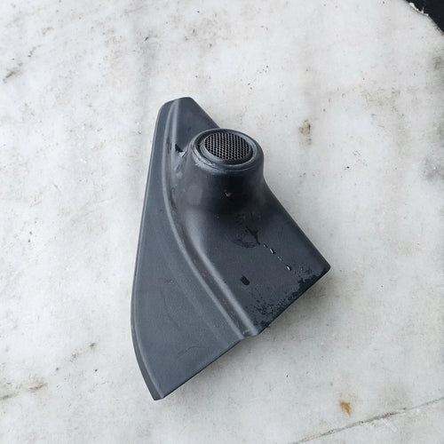 (2017) TOYOTA HILUX MK8 OSF DRIVER SIDE FRONT DOOR TWEETER + TRIM 67491-KK020