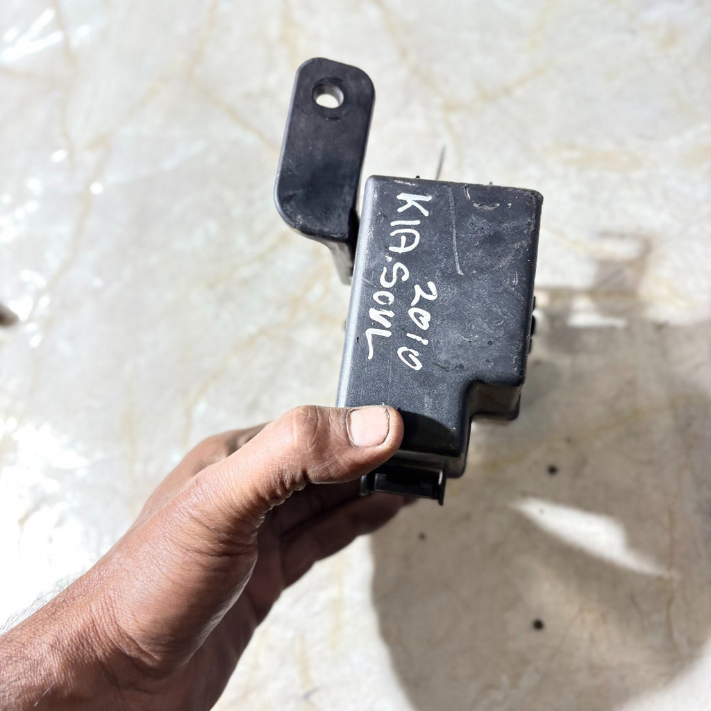 Fuse box for Kia Soul 2010
