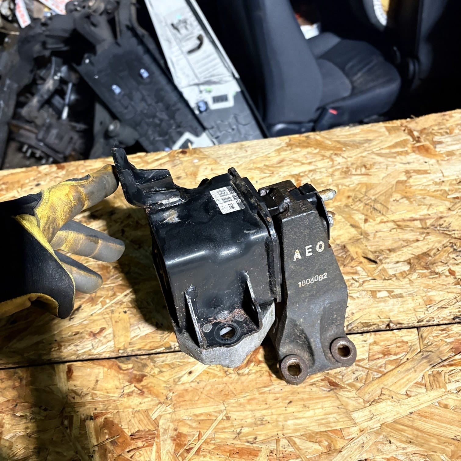 KIA SPORTAGE MK4 GEARBOX MOUNT BRACKET MANUAL RIGHT SIDE 21830-F1800