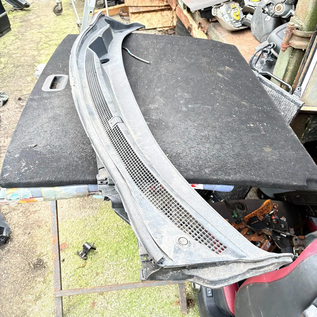 2017 NISSAN QASHQAI FRONT WINDSCREEN SCUTTLE PANEL 5500U100