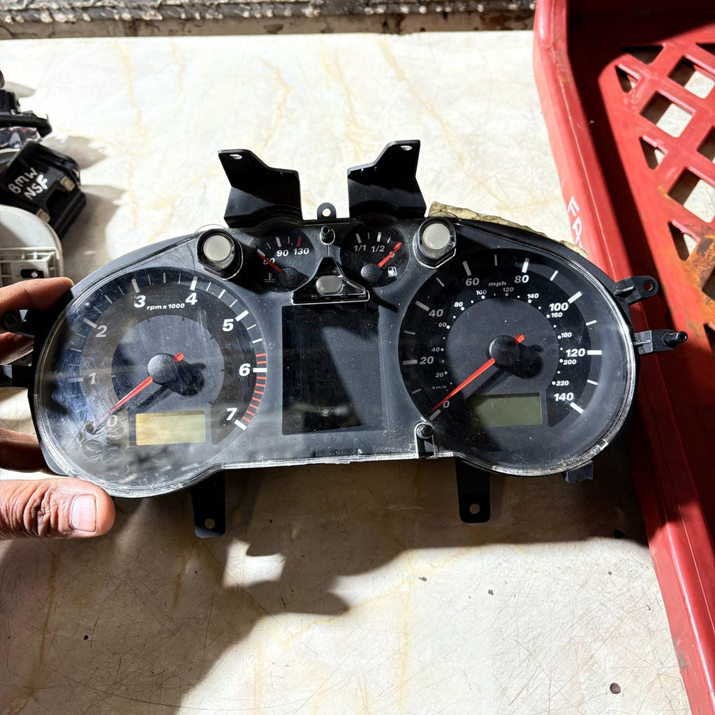 SEAT Ibiza Mk3 6L1 2002-2006 Instrument Cluster 88311333 110080105011A