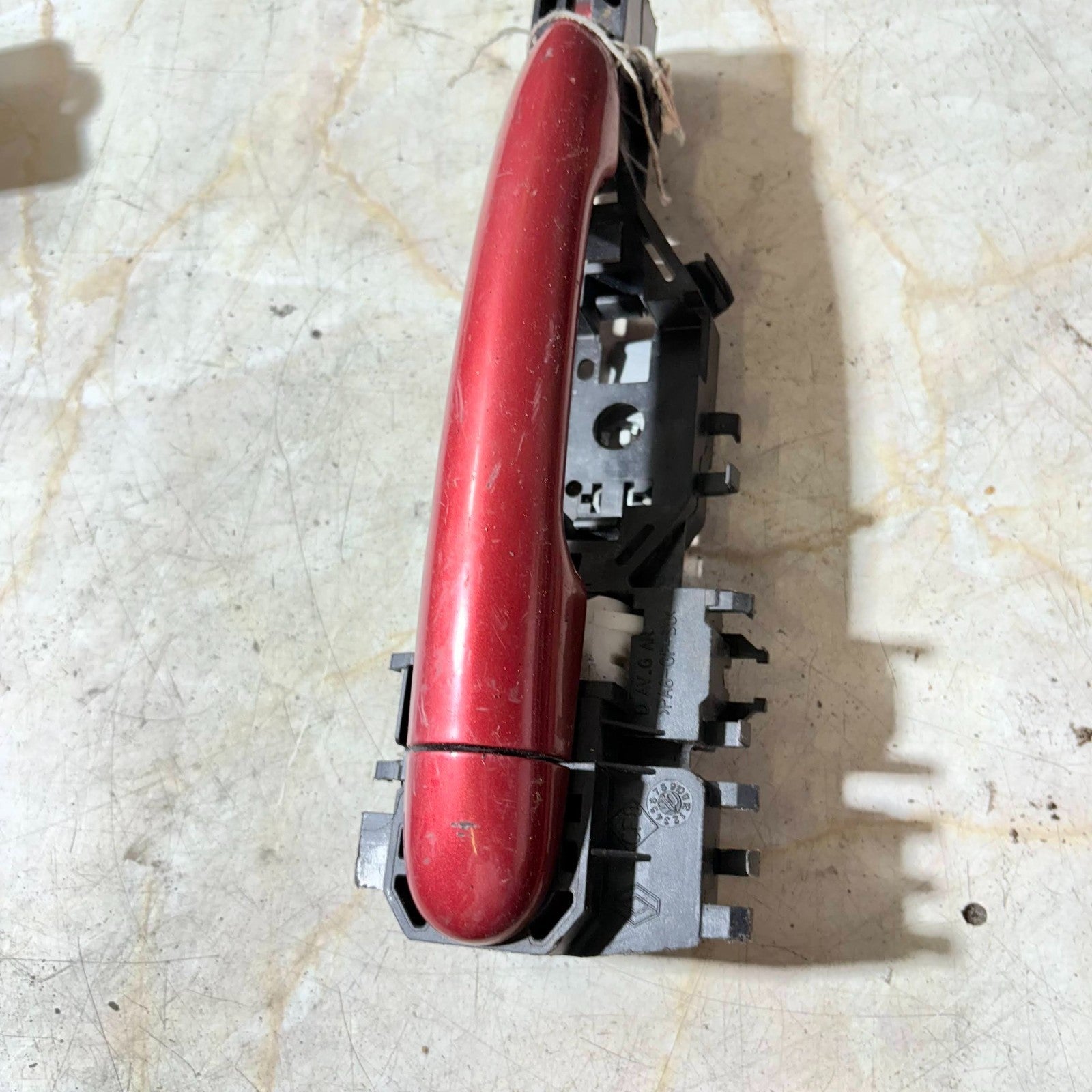 RENAULT Scenic 2 (2003-2010) External Door Handle in Red