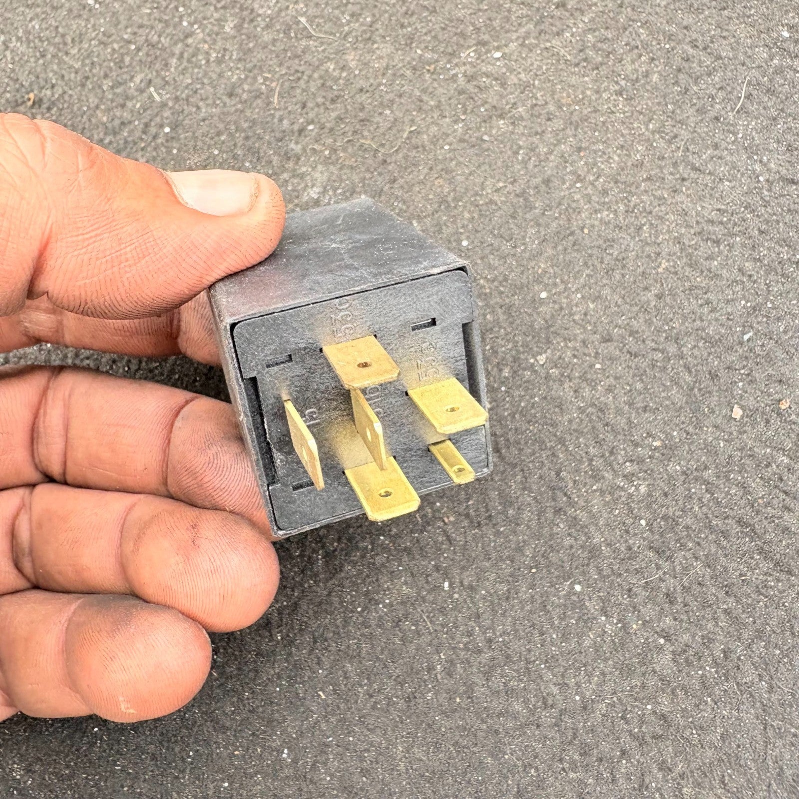 Suzuki Ignis 2004/Relay module/90069864