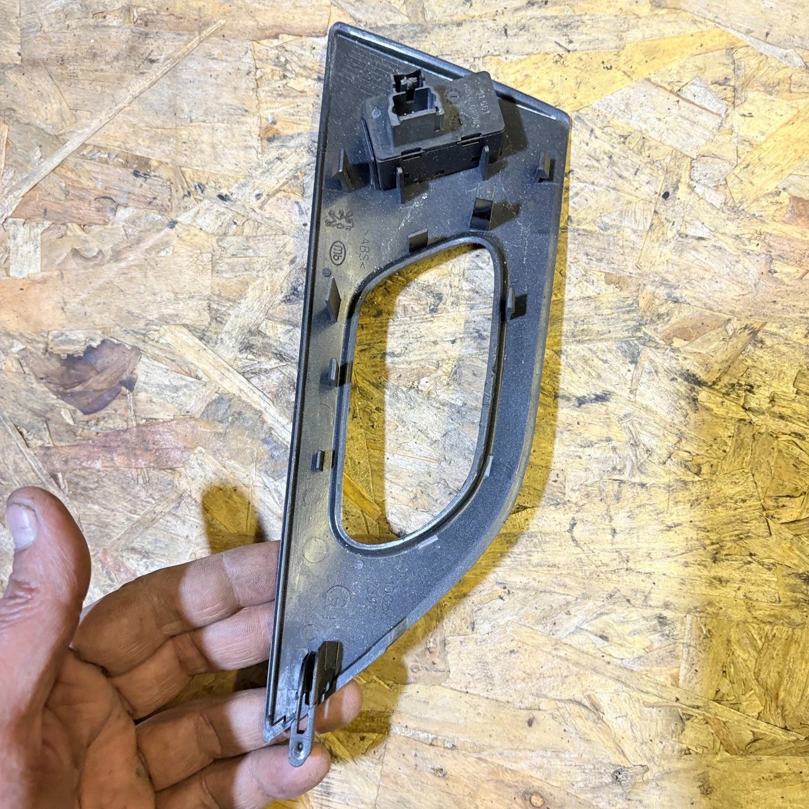 Peugeot 407 Rear Left Nearside Electric Window Switch Door Handle Trim 964692997