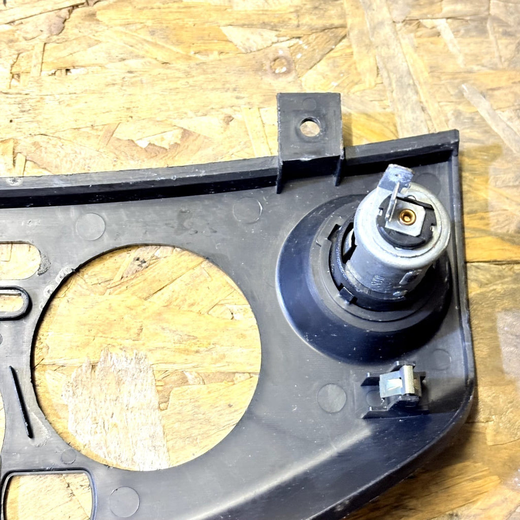 Nissan Micra 2004 K12 A/C Control Panel Trim Cover Surround 27570AX600