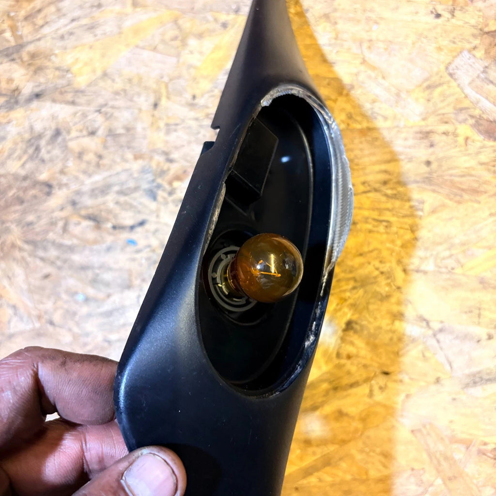 IVECO 50C14 FENDER SMALL INDICATOR FRONT LEFT 500322578