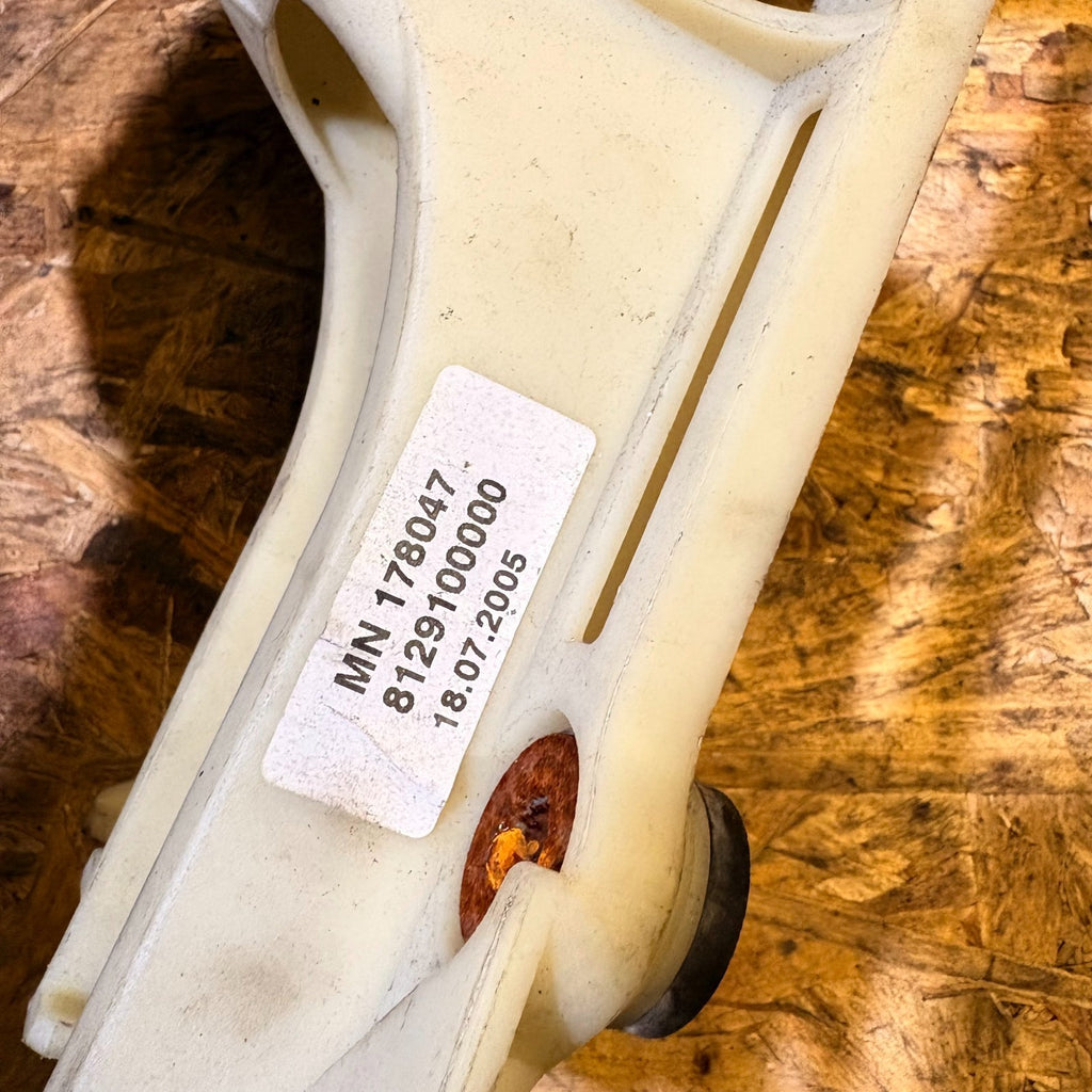 Mitsubishi Colt 2006 Gearshift Lever Mechanical MN 178047