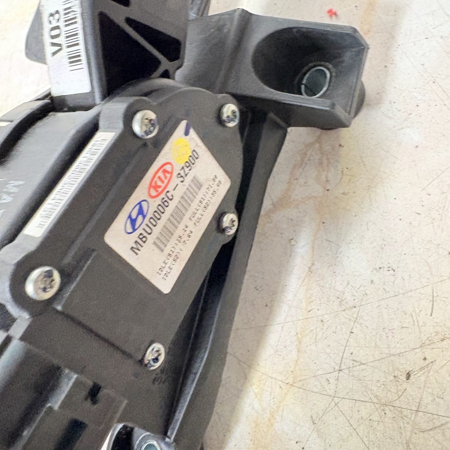 HYUNDAI I40 ACCELERATOR THROTTLE PEDAL 32727-2T900
