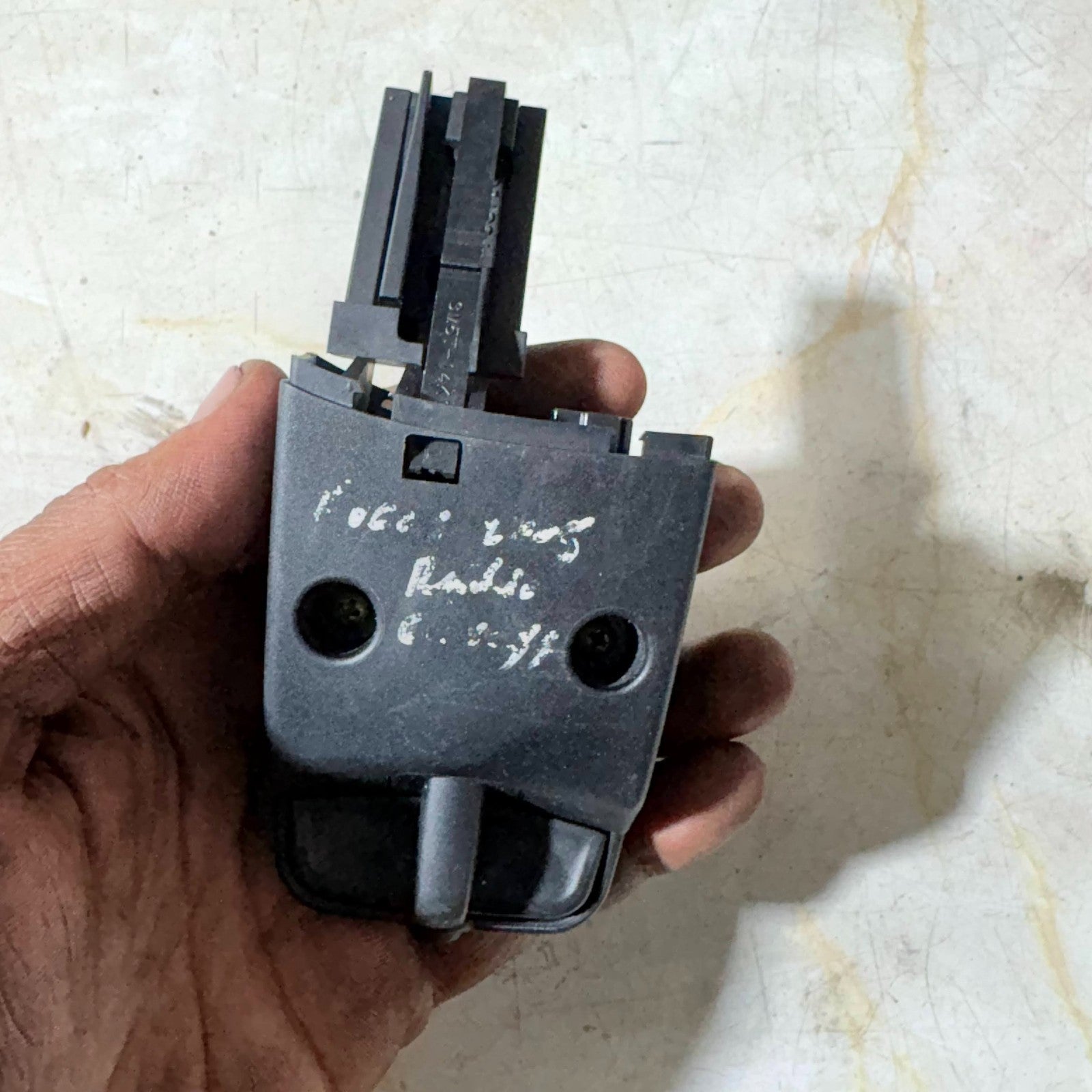 FORD FOCUS MK2 FORD KUGA MK1 2005 VOLUME CONTROL STALK DX1AA