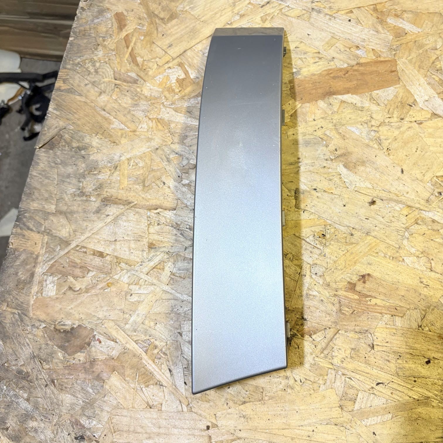 SKODA OCTAVIA VRS NSR PASSENGER REAR BUMPER IN FILL TRIM 1U6813345 2007
