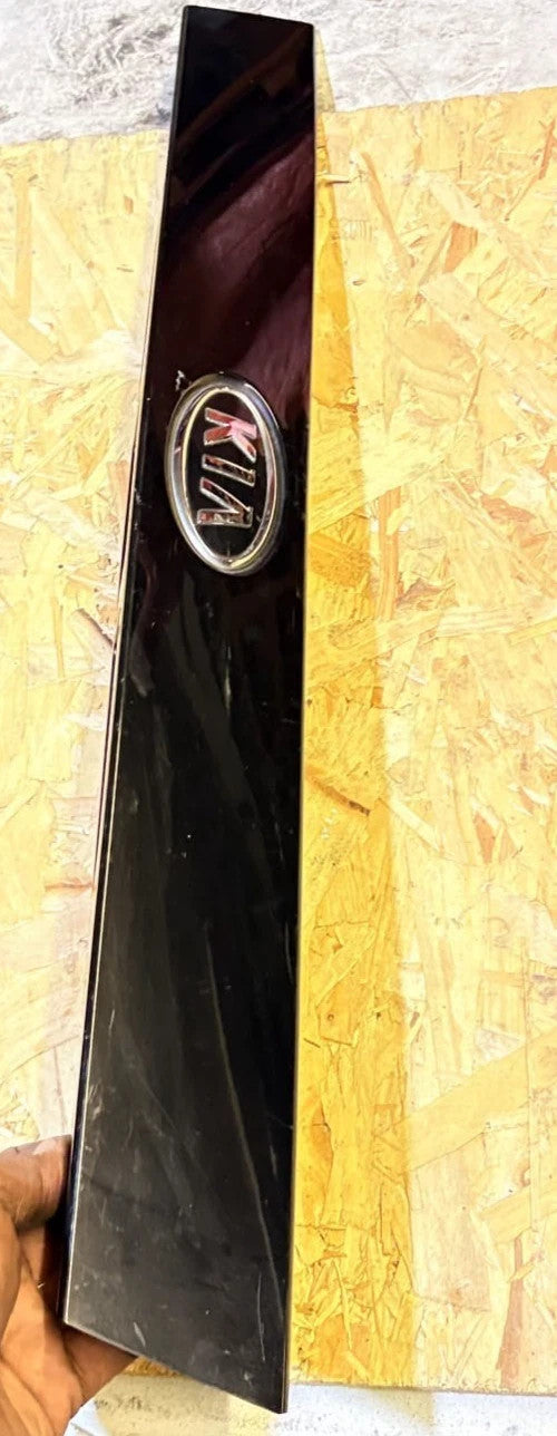 Kia Picanto Mk1 2004-2011 Rear Boot Tailgate Trim & Badge Black 87311-07110