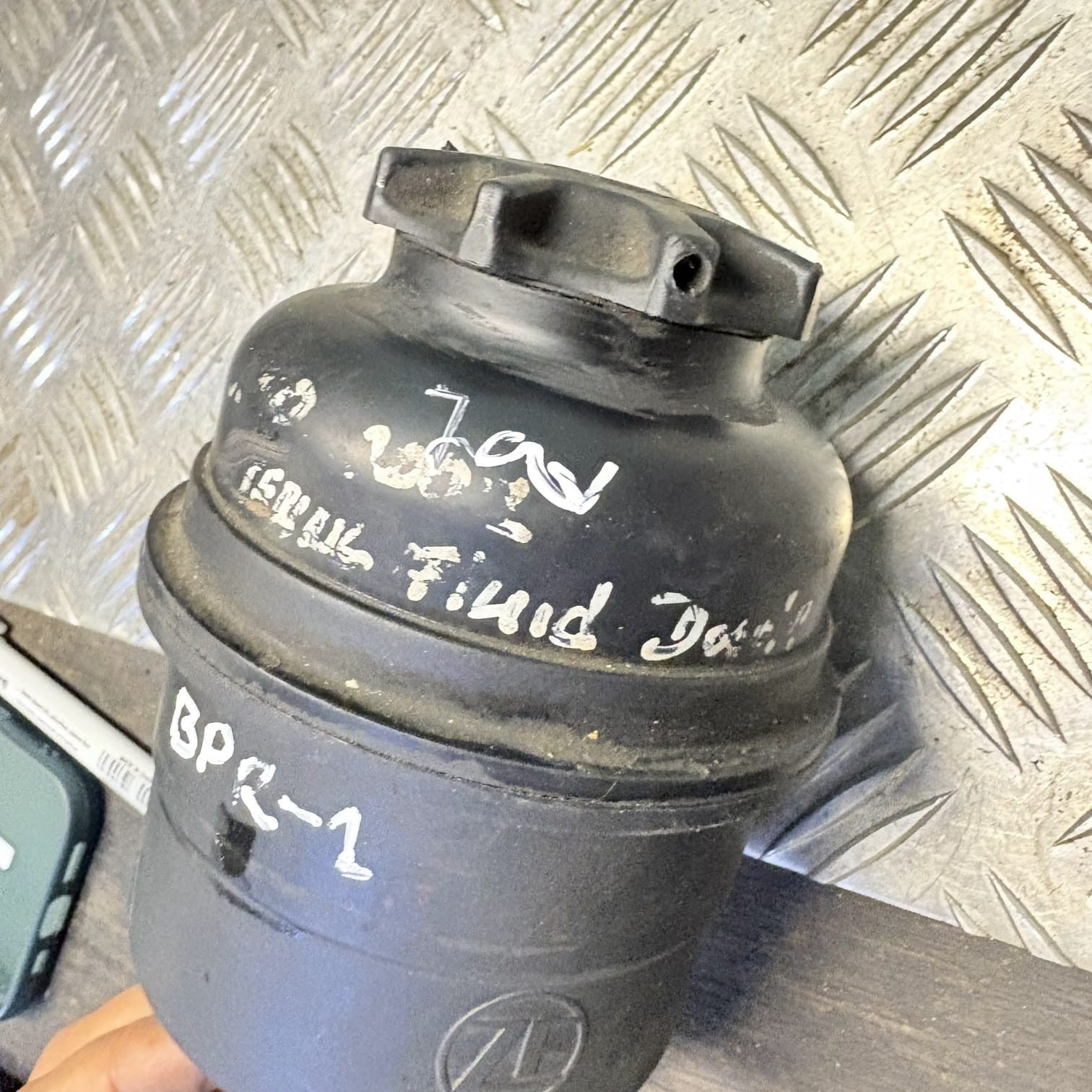2003 BMW X3 E83 Power Steering Fluid Tank 32.41-1 097 164
