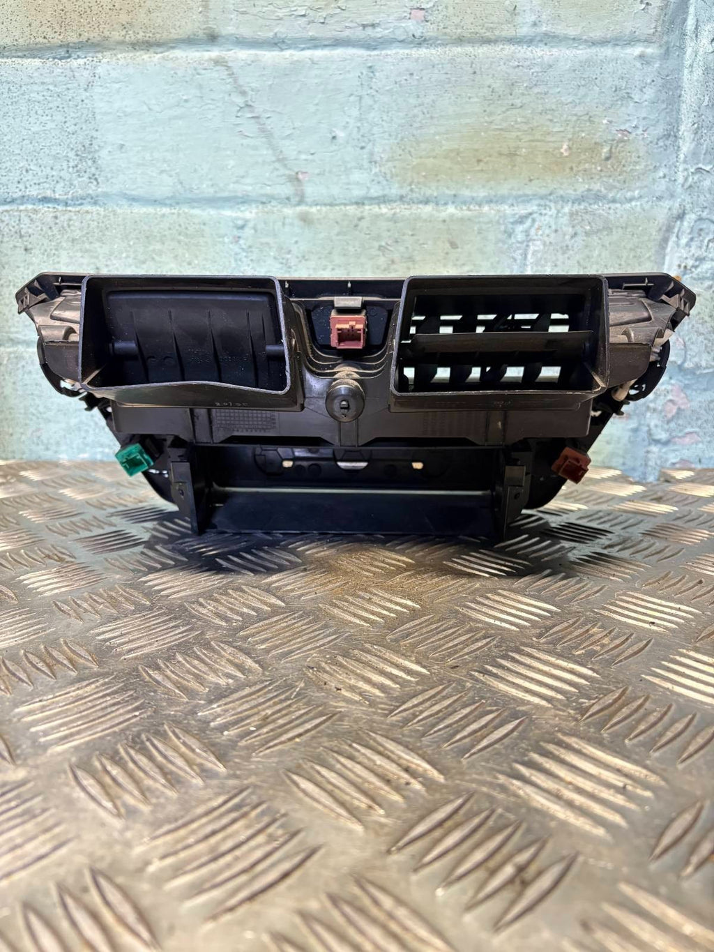 2008 CITROEN C4 PICASSO DASHBOARD CENTRE AIR VENTS & HAZARD SWITCH 303845