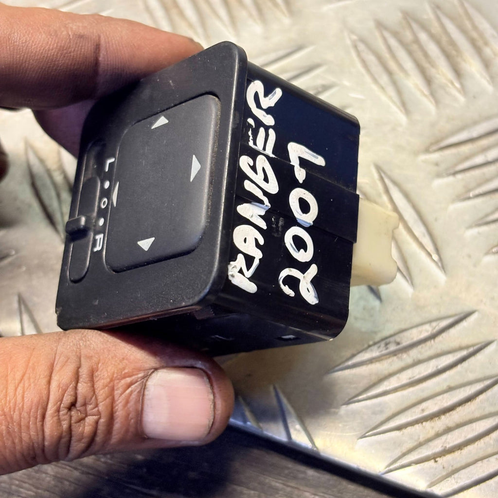 Ford Ranger Mazda BT-50 Electric Mirror Control Switch UR56-66-600 2006-2012