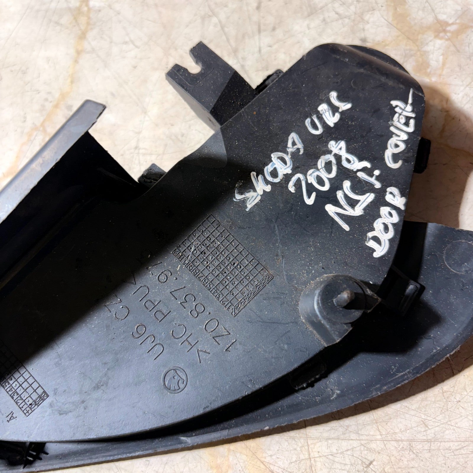 2005-2012 SOKDA VRS PASSENGER FRONT LEFT SIDE DOOR MIRROR COVER 1Z0.837.973