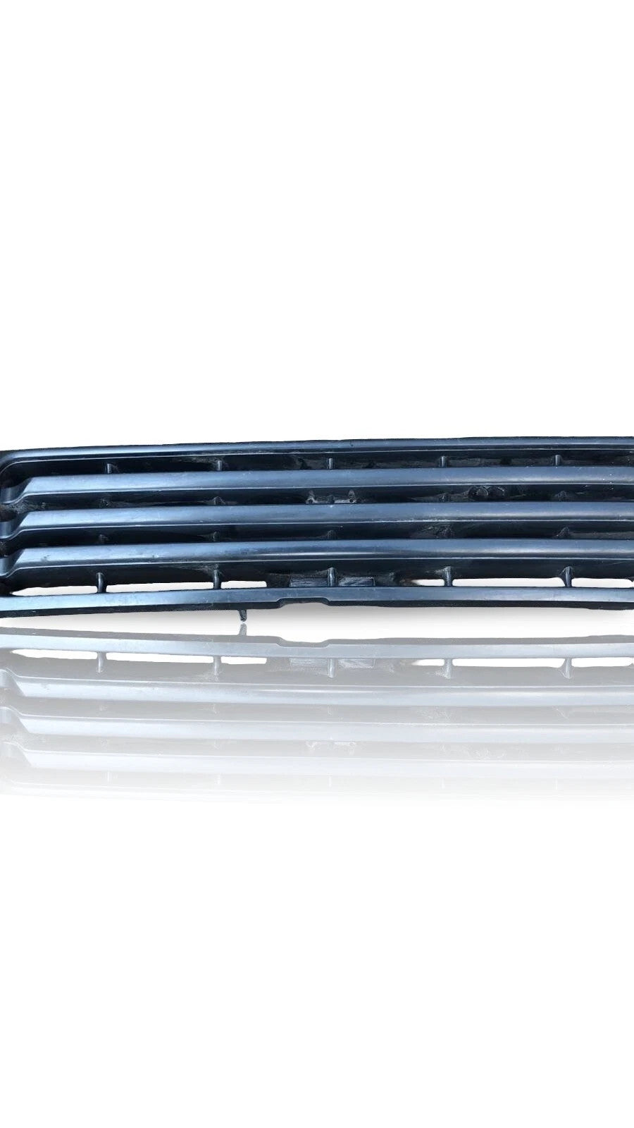 Mitsubishi Shogun Sport Pajero Sport Challenger Grille Insert MN182509BB 98-09