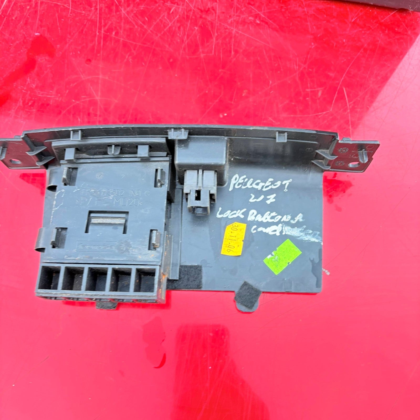 PEUGEOT 207 06-12 LOCK CENTRAL LOCKING SWITCH CARD SLOT TRIM PANEL FR56713502
