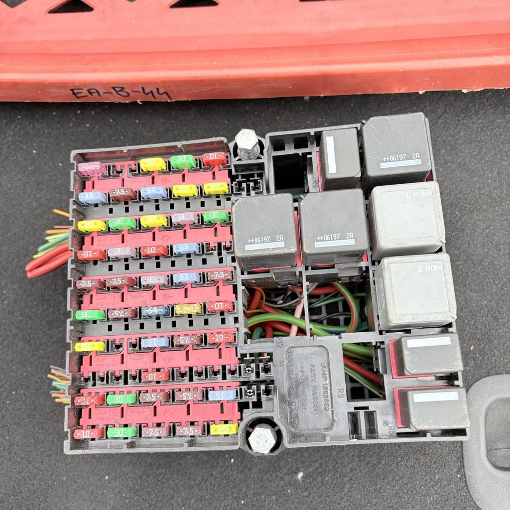 Ford Fiesta 2002-2008 Mk5 FUSE BOX 6S6Y14401