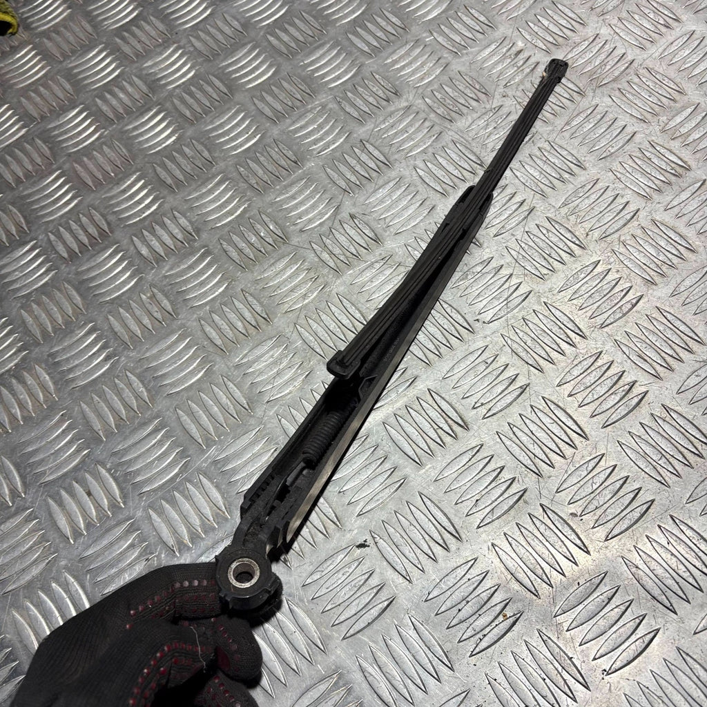 2017-2021 VOLKSWAGEN POLO Rear Wiper Arm & Blade