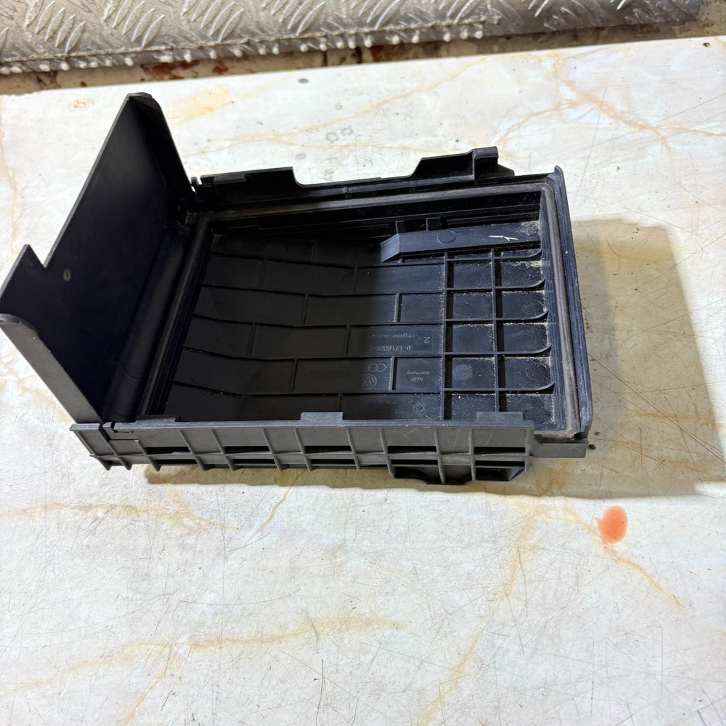 1K0937132F Fuse/Relay Box Cover Jetta 05-10 Golf 06-12 Tiguan 10-17