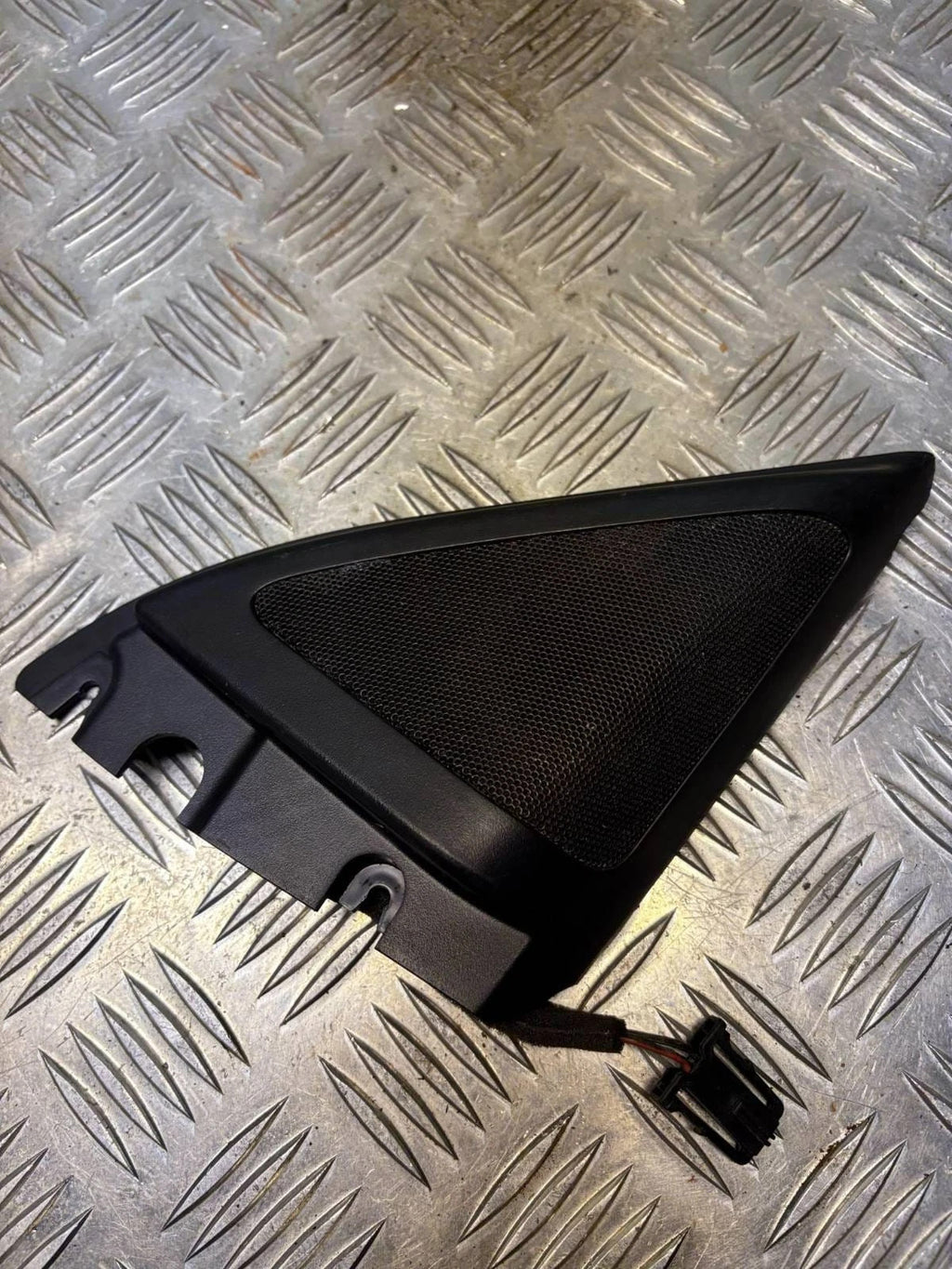 SEAT IBIZA 2002-2008 RIGHT FRONT DRIVER SIDE DOOR MIRROR INTERIOR TRIM 6L0837974