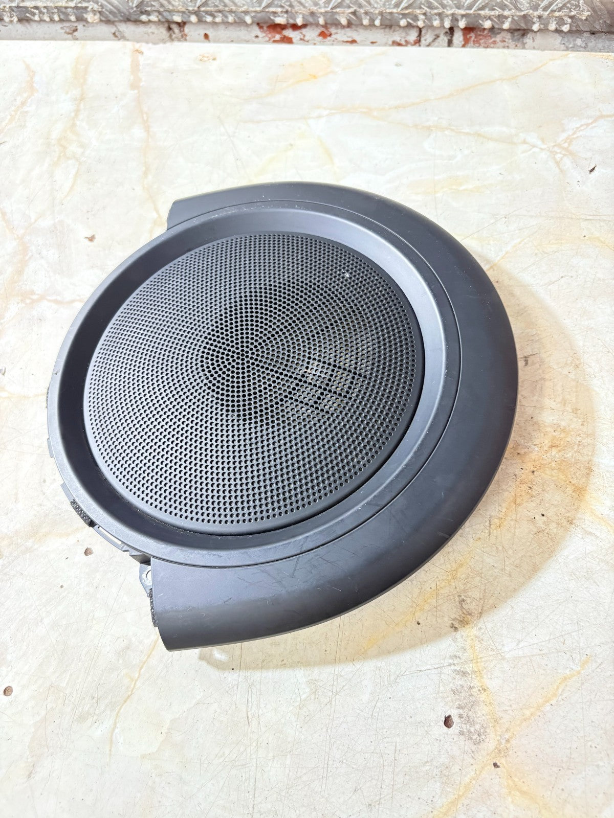 Kia Soul 2nd Generation 2014-2019 Centre Dashboard Speaker Grille 84770-B2100