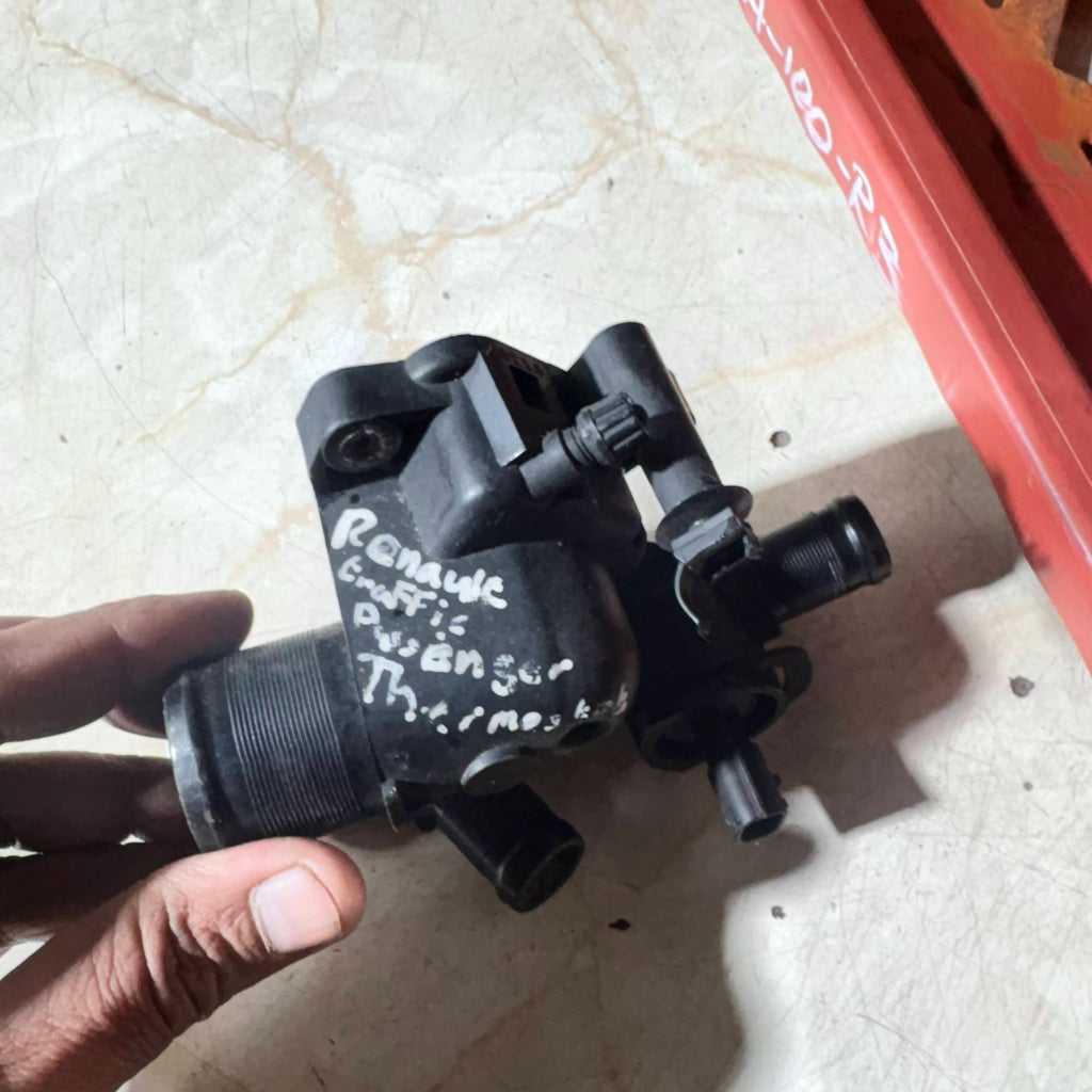 Thermostat Housing Outlet 1.9 dCi Trafic II 01-14 Vivaro A 8200074346