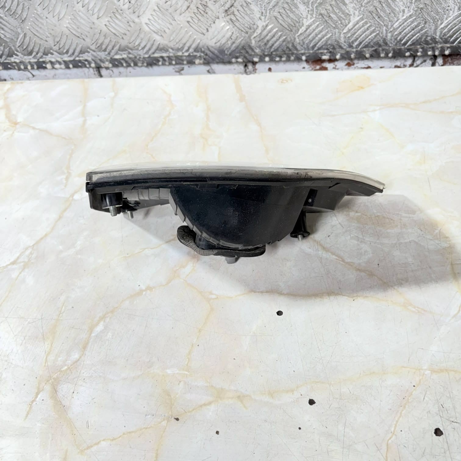 Mitsubishi Outlander 2007-2012 Mk2 Rear Inner Tailgate Light LH 8331A005