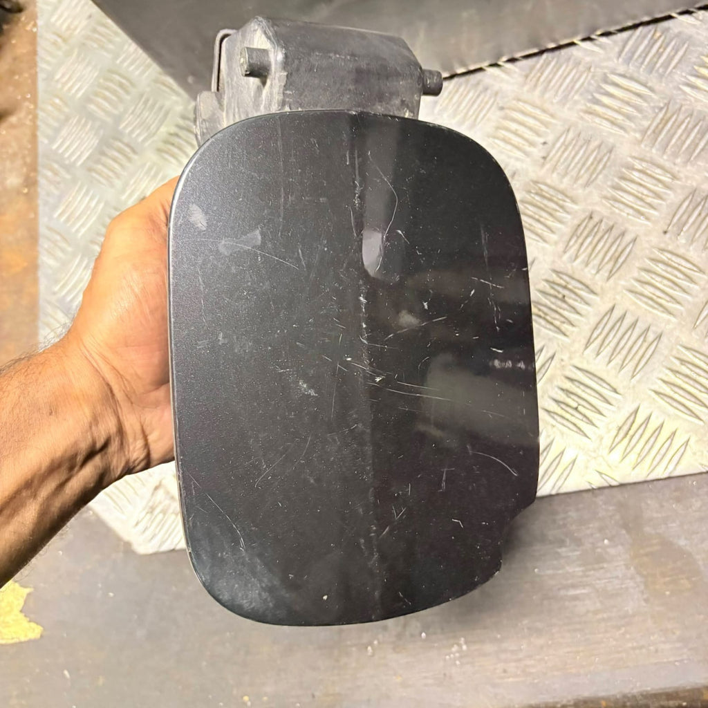 SPORTELLINO TAPPO CARBURANTE DACIA SANDERO 1.2 BENZINA 8200389403 2011