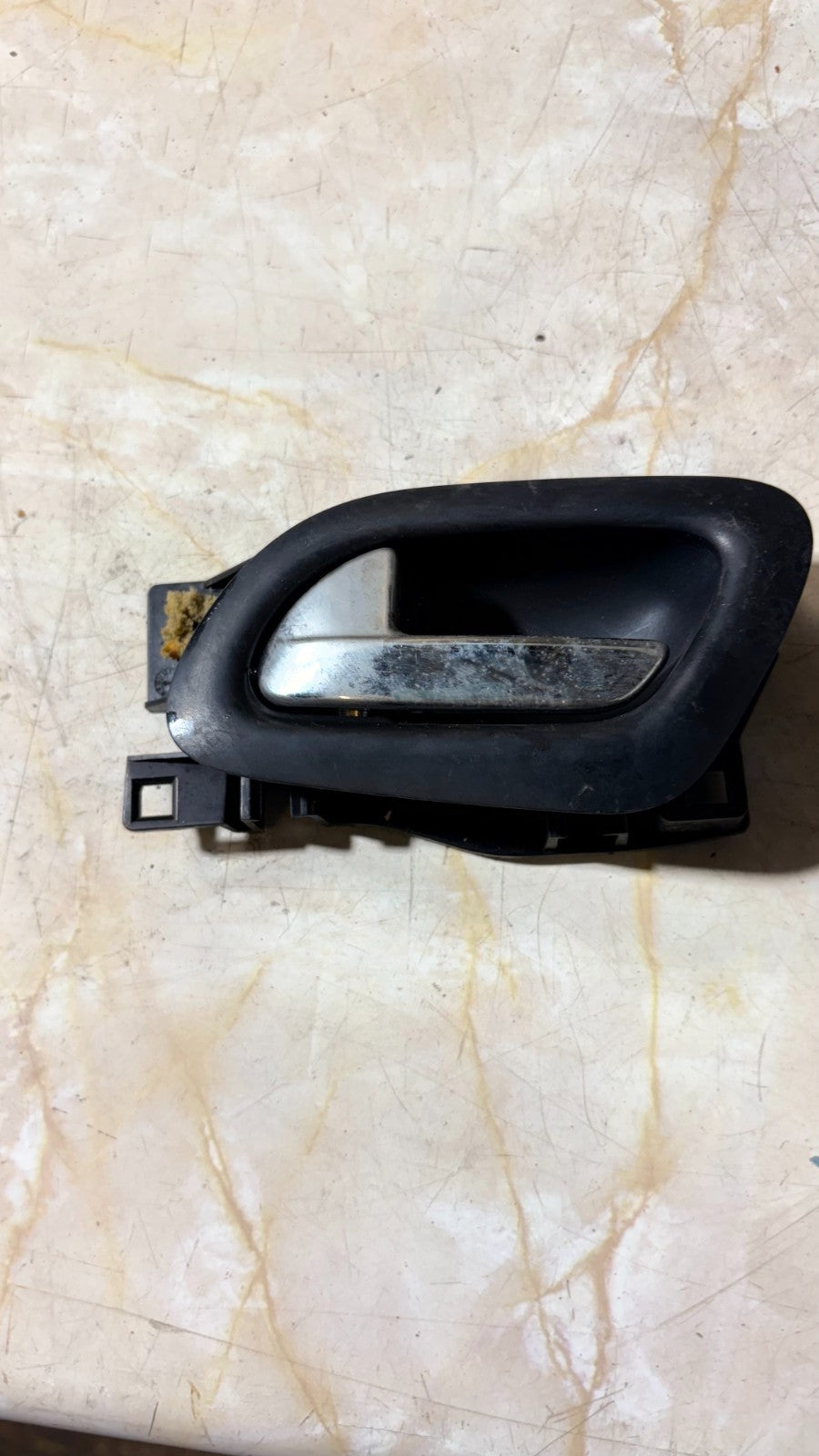 CITROEN PICASSO 2011 PASSENGER SIDE REAR INTERIOR DOOR HANDLE 1905002
