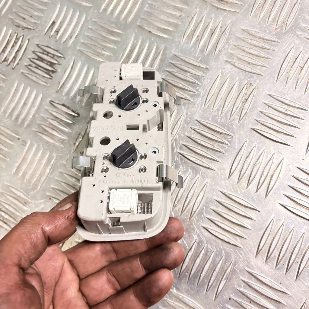 Daihatsu Sirion 2009 Front Ceiling Light