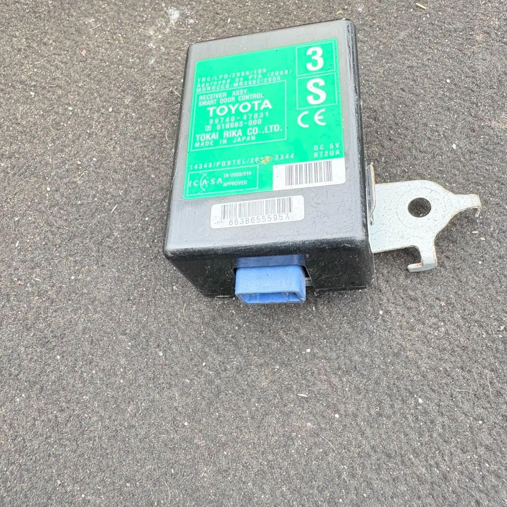 Toyota Prius Door Control Module Ecu 89740-47031