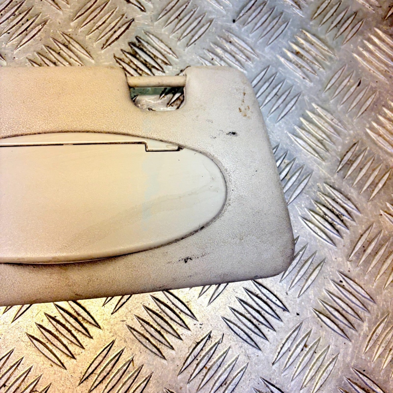 MINI COOPER ONE R50 R53 2001-2006 PASSENGER LEFT SUN VISOR