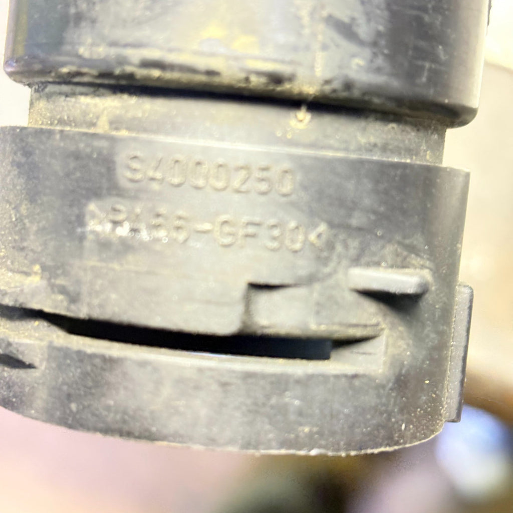 Range Rover 2011 Engine Coolant Pipe Hose S8000163