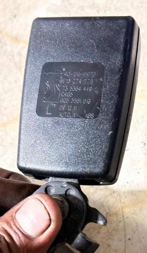 VAUXHALL CORSA D REAR LEFT SEAT BELT BUCKLE STALK PASSENGER SIDE N/S 735364449