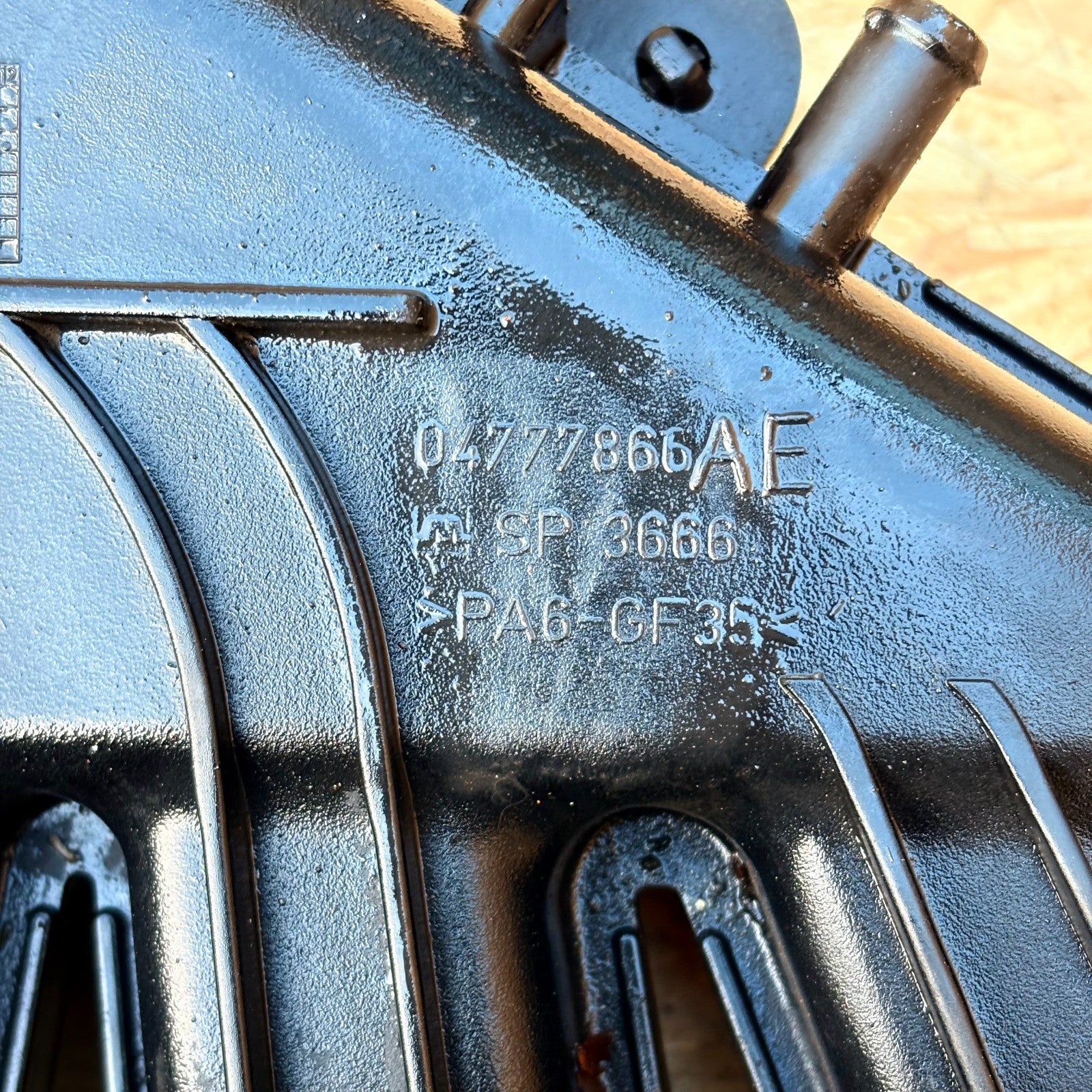 Chrysler PT Cruiser 2001-2002 2.4 Petrol Upper Intake/Inlet Manifold 04777866AE