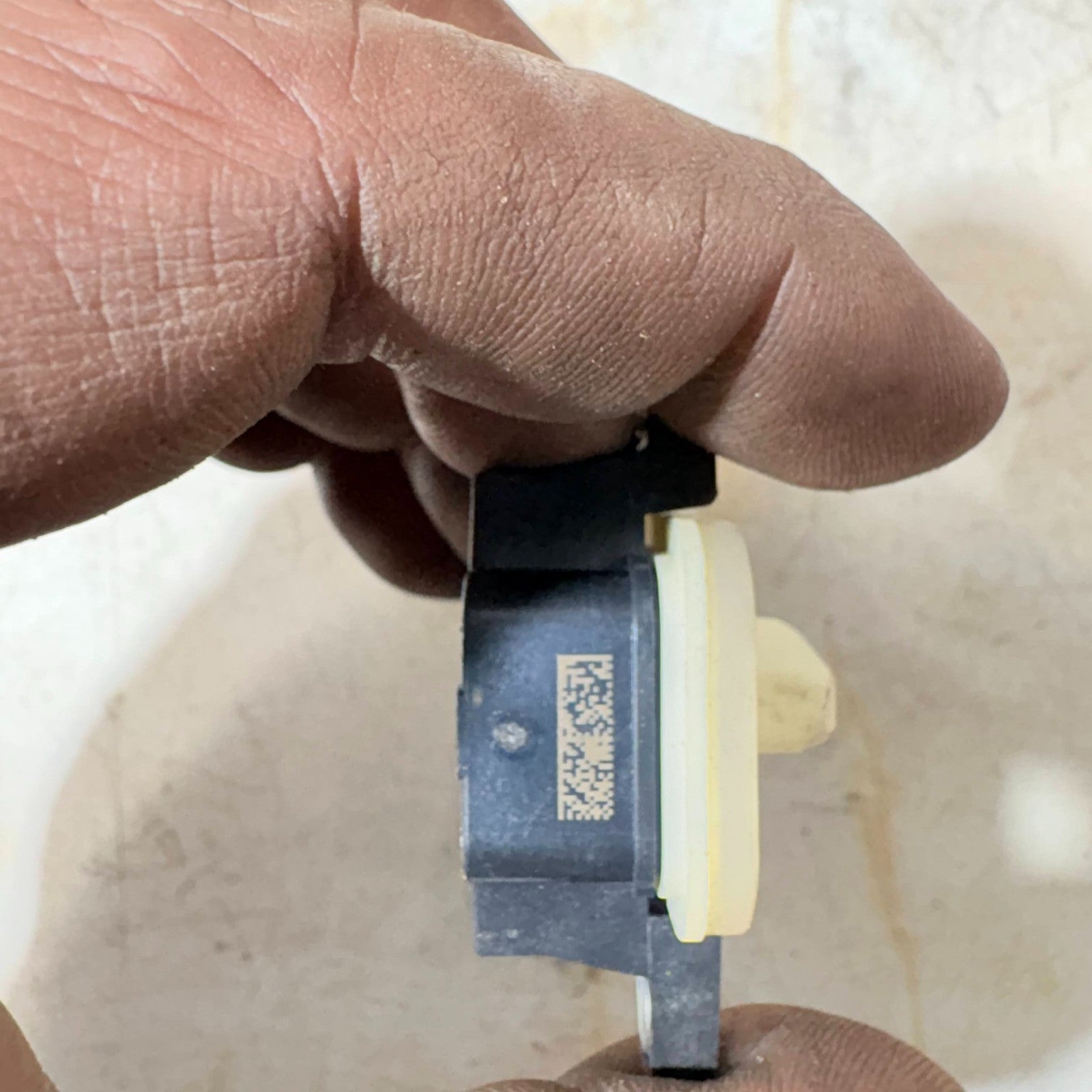 VW Polo Airbag Side Impact Crash Sensor Relay 4H0955557