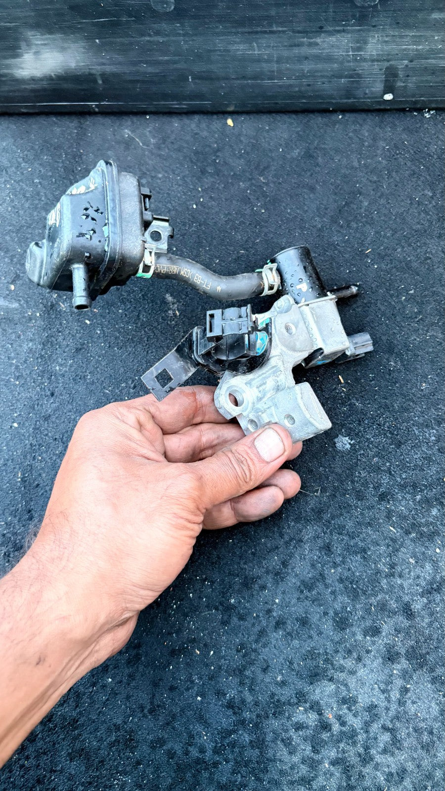Honda HR-V 2015-2020 Vacuum Control Valve Solenoid Assembly Bracket Hose