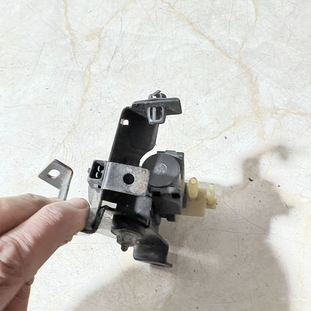 VAUXHALL ASTRA 2004-2013 VACUUM VALVE SOLENOID 70308500