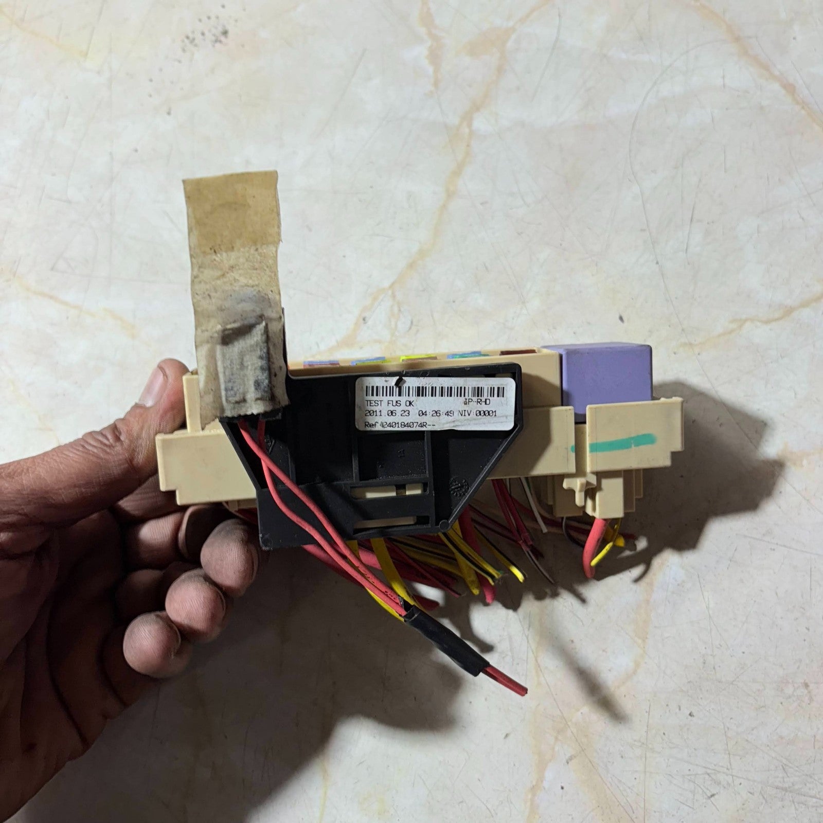 Renault Clio Mk3 2005-2012 Fuse & Relay Box Module