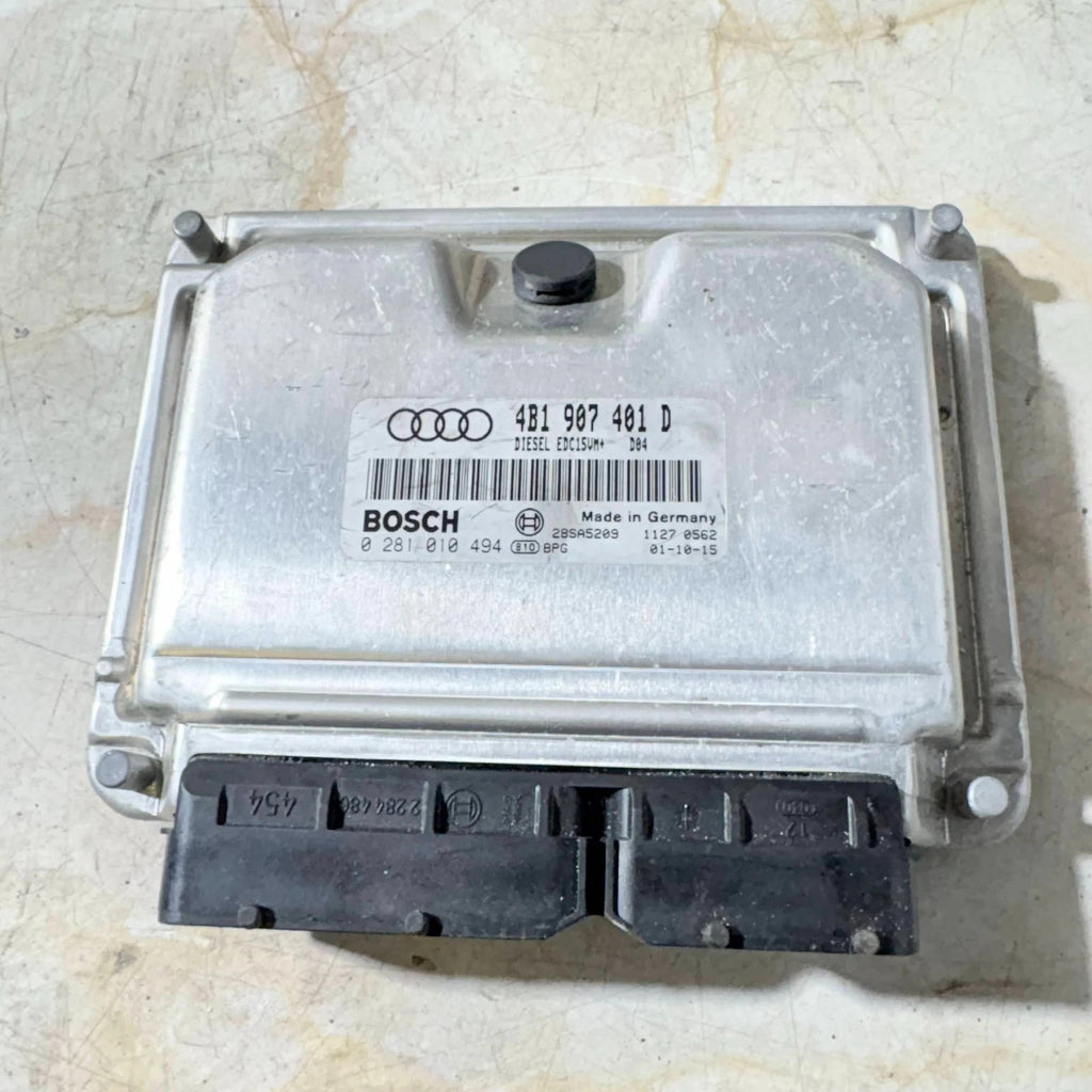 Audi A 6 2.5 TDi Engine Control Unit ECU 4B1907401 D