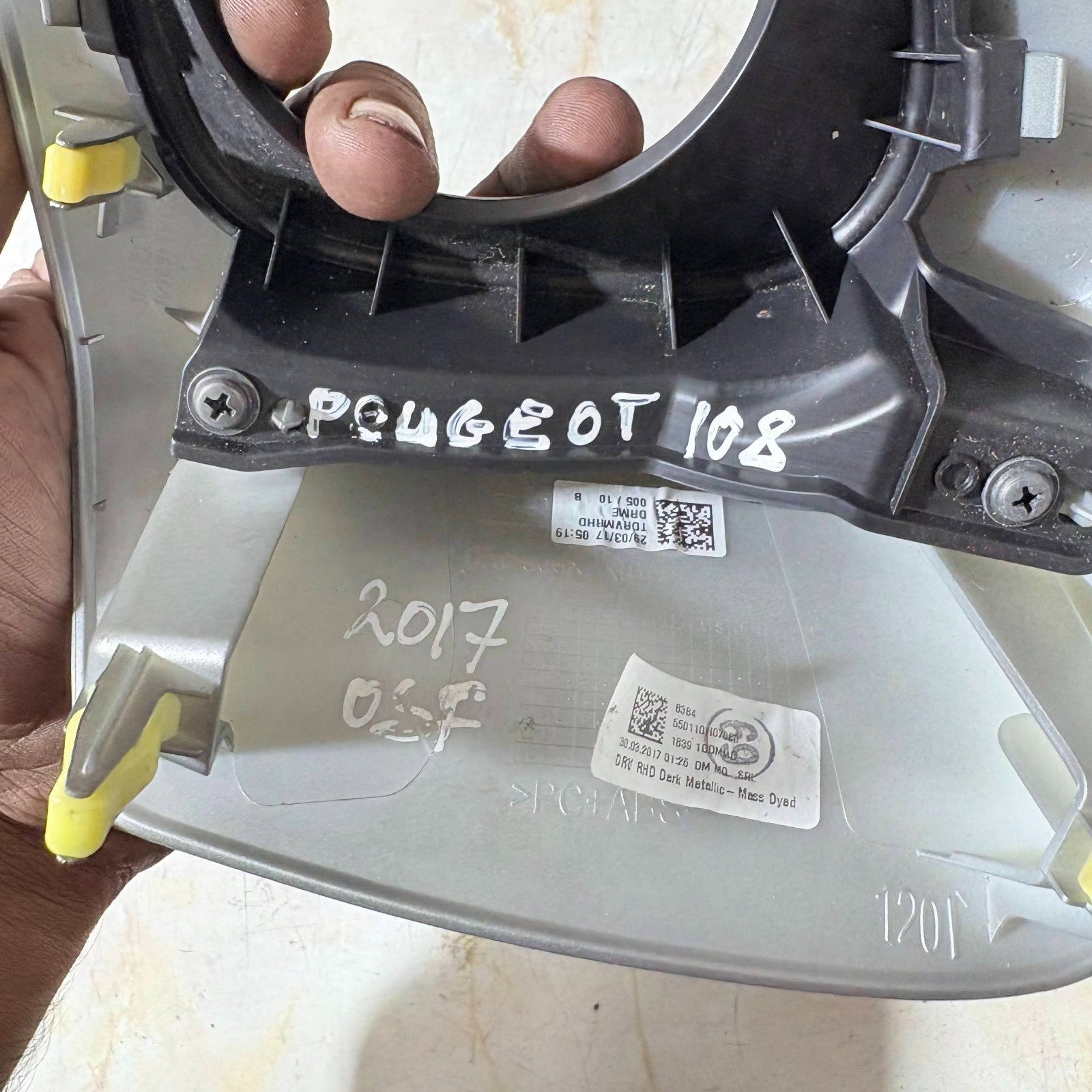 FOR 2017 PEUGEOT 108 DRIVER OFF SIDE AIR VENT TRIM