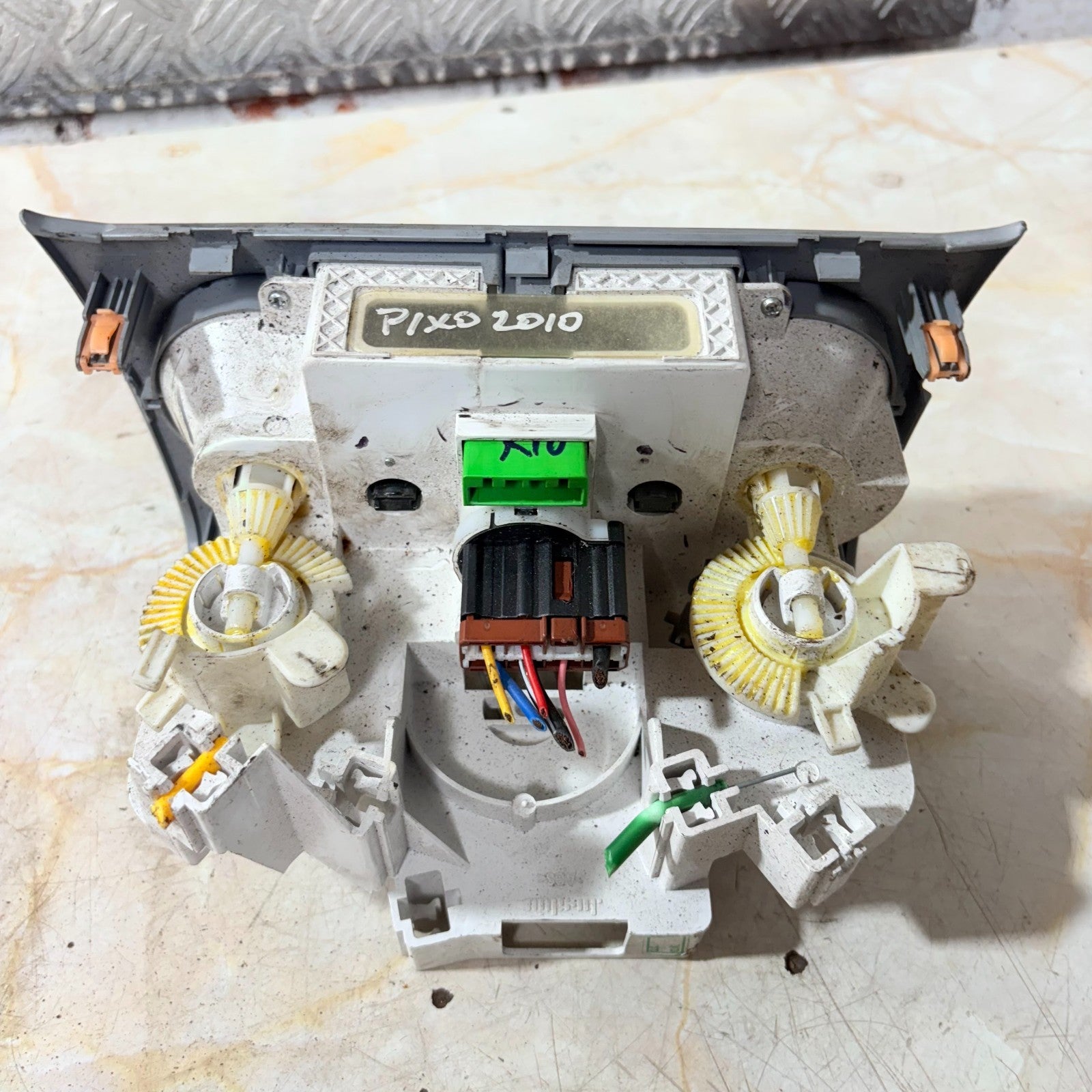 Nissan Pixo Mk1 2009–2013 Heater Climate Control Module