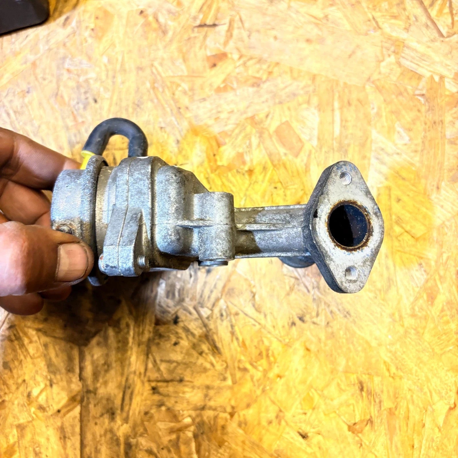 Mercedes C-Class W203 EGR Valve Exhaust Gas Recirculation Vacuum 2003