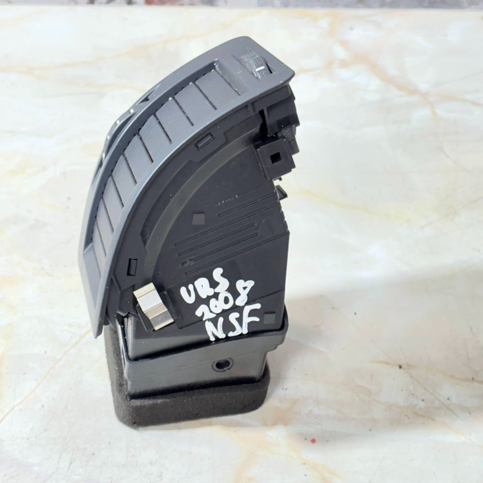 SKODA OCTAVIA VRS 2008 NSF DASH AIR VENT FRONT PASSENGER SIDE 1Z0 819 701