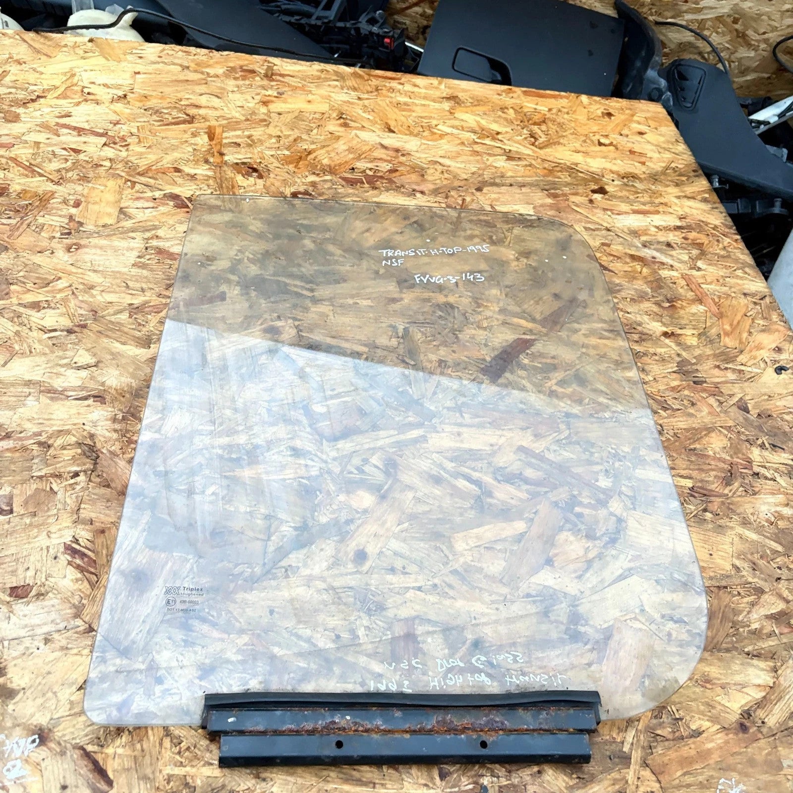 MK4 Ford Transit High Top NSF Front Door Drop Glass Passenger Left 43R-00003