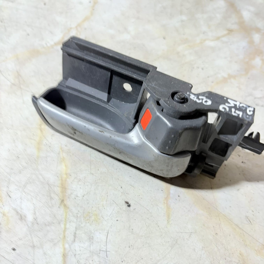 SUZUKI ALTO MK5 INTERIOR DOOR HANDLE DRIVER REAR 83110-68K0 2015 🌟